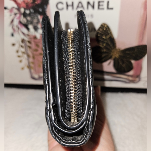 EUC KATE SPADE QUILTED NATALIA BIFOLD WALLET - Picture 3 of 11